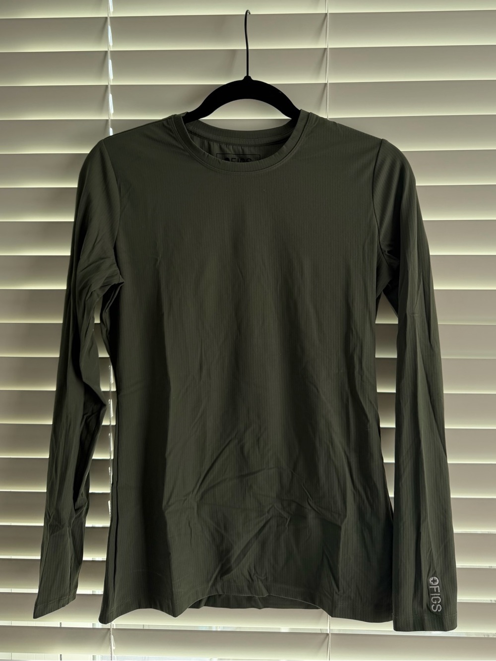Figs Long-Sleeve in Olive